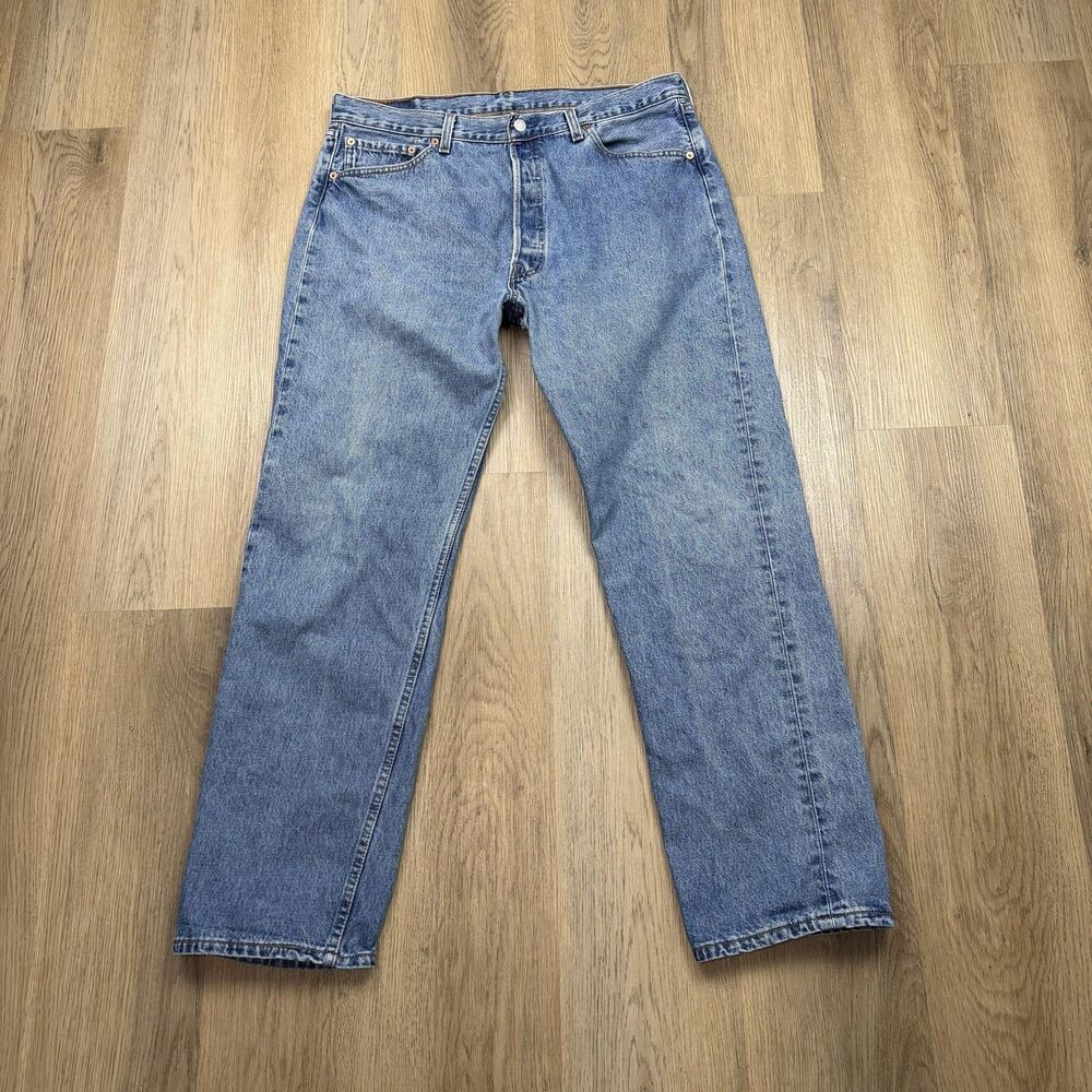 Vintage Levis 501 Jeans Mens 38x32 Blue Straight Leg Button Fly Made USA 90s